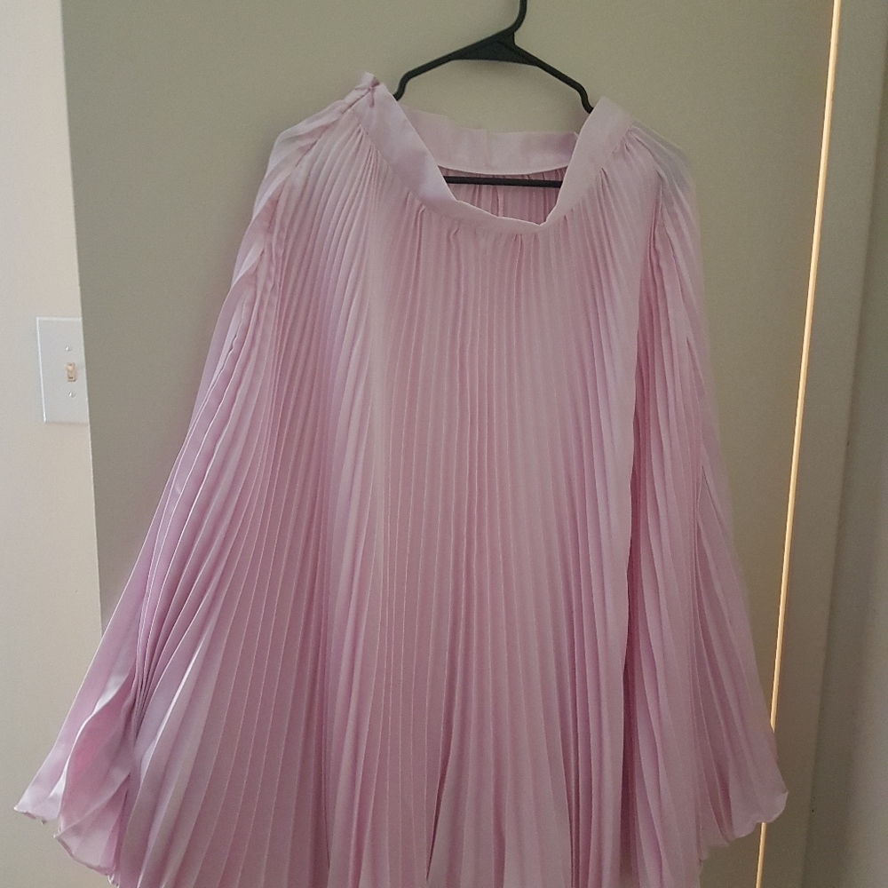 Midi, soft, pink skirt fits size (6-8)